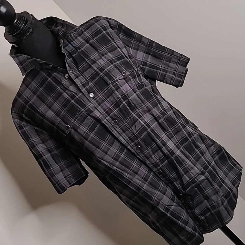 Murano slim fit sz L boys snap closure shirt
